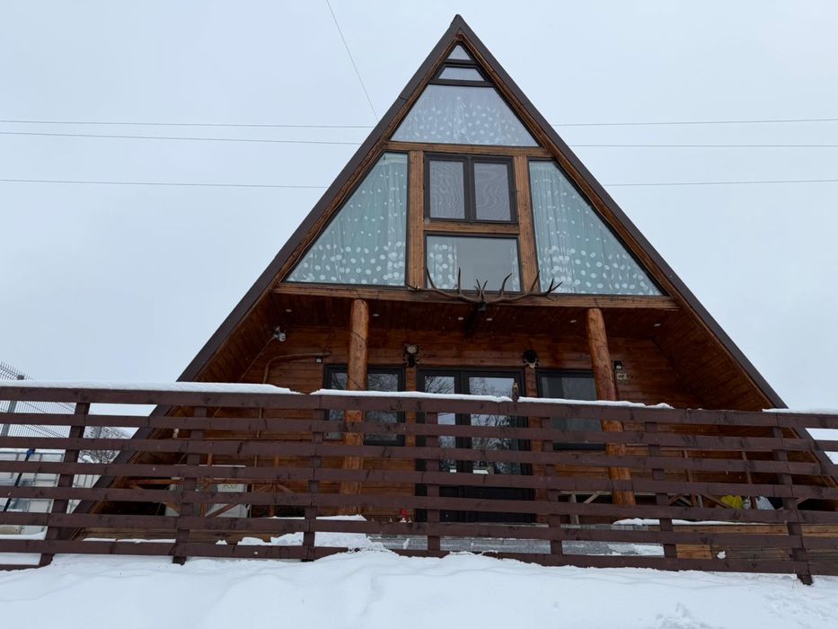 Cabană a-frame situată în județul Argeș