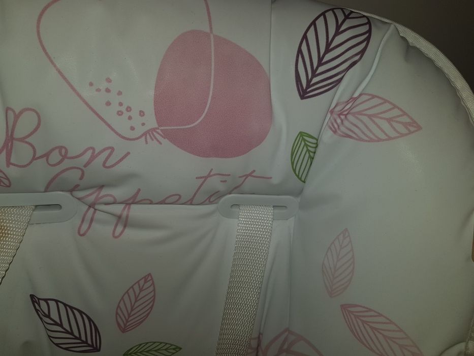 Розов стол за хранене Chipolino