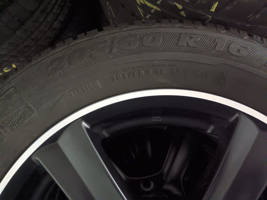 Jante 16 5x114.3 et  38 KIA Dacia Hyundai +205/60/16 iarna