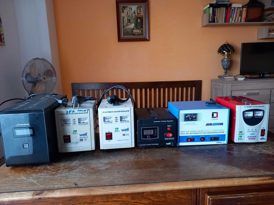 Radio casetofoane AIWA, radio Traviata, ceasuri de masa , stabilizatoare tensiune