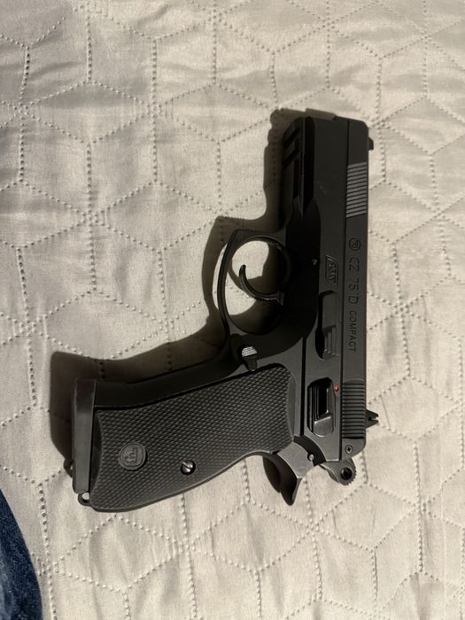 Airsoft cz 75d compact