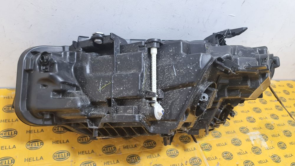 Far dreapta full led BMW 3 G20 G21 LCI facelift 5A1A352 avariat