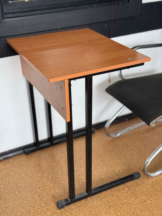 Парты одноместные б/у