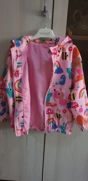 Куртка-ветровка на девочку