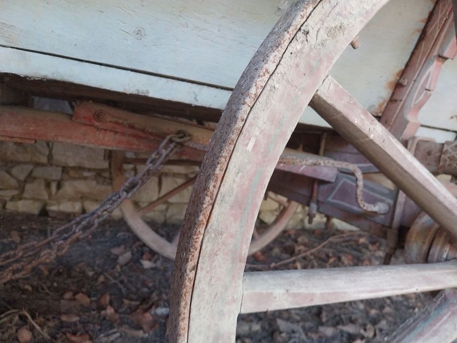 Продавам магарешка каруца