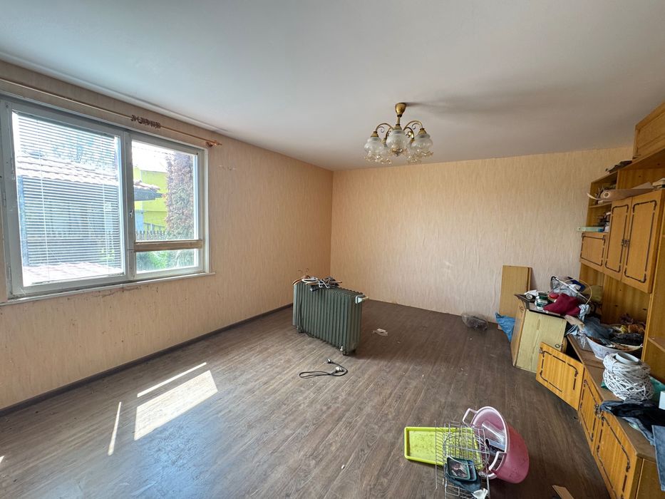 Продава се Къща в Търговище, Център - 100 кв.м за 628 €/кв.м - Снимка #11