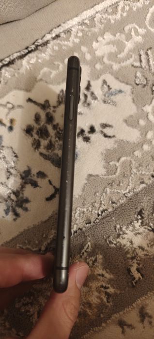 Iphone 11 - черный