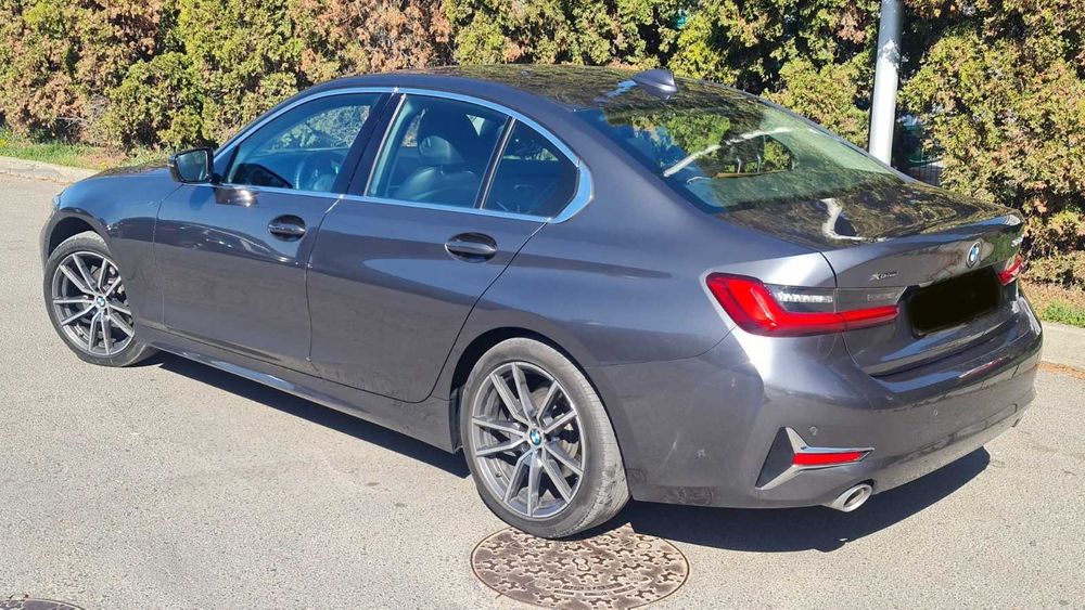 BMW 320 D xdrive, Luxury Line, Piele , Adaptive Cruise Control ,sedan