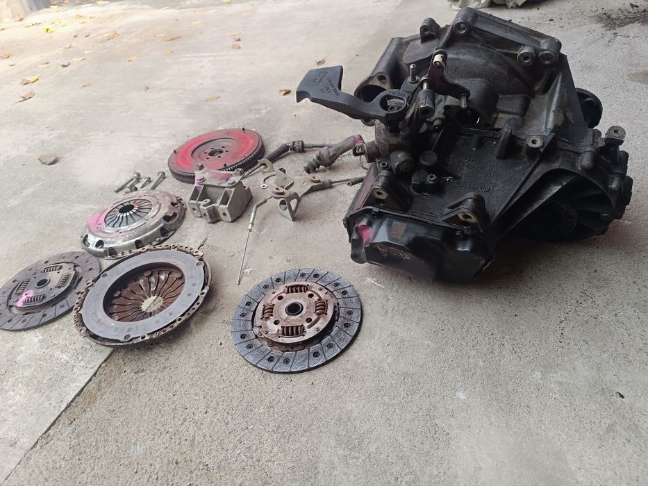 Продам коробку гольф 3