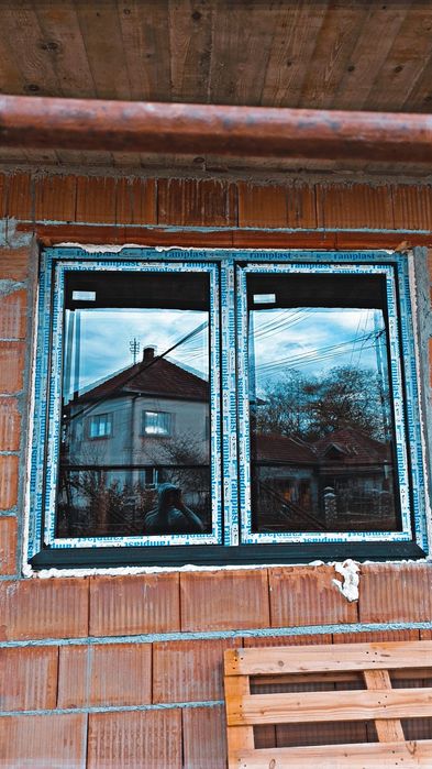 Realizam pe comanda tamplarie PVC de calitate superioare !