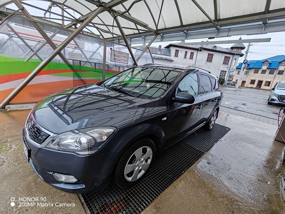 Vând KIA Ceed 2011