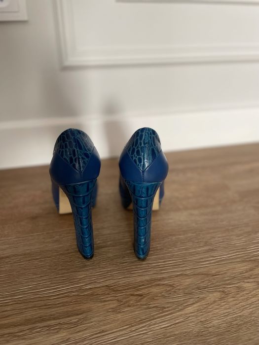 Туфли нарядные летние