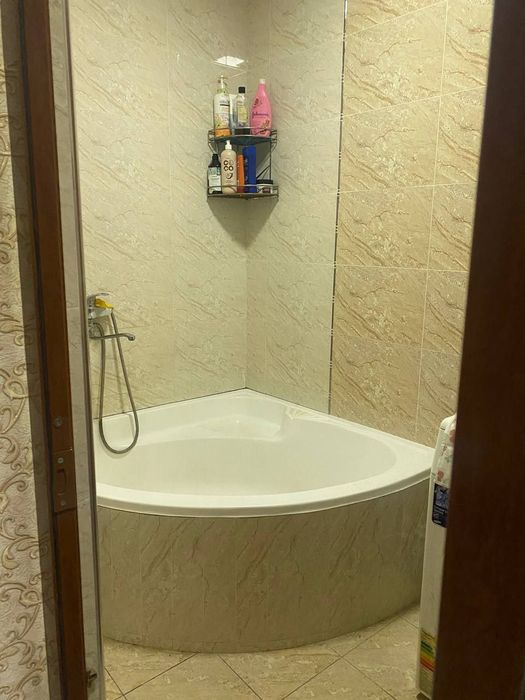 2/5/9, Караташ 58м2,ремонт, улучшенная планировка