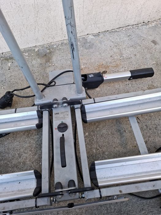 Suport auto pliabil pentru 2 biciclete