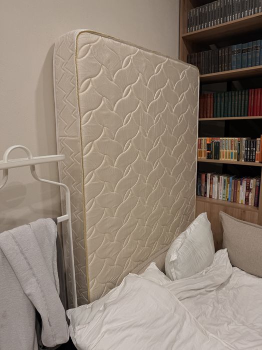 Продам матрас односпальный