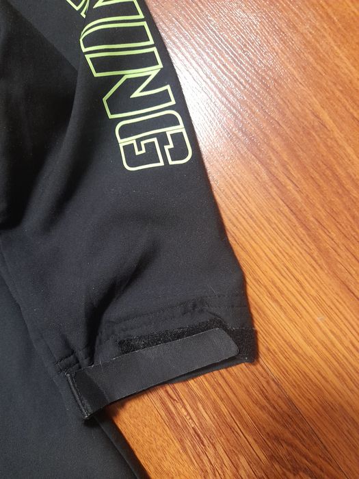 Nike dri fit мъжко горнище M размер.