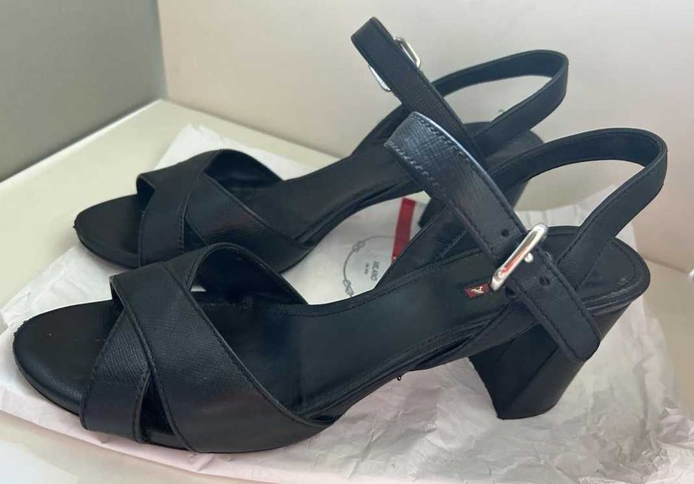 Сандали Prada, кожа, черни, 38.5