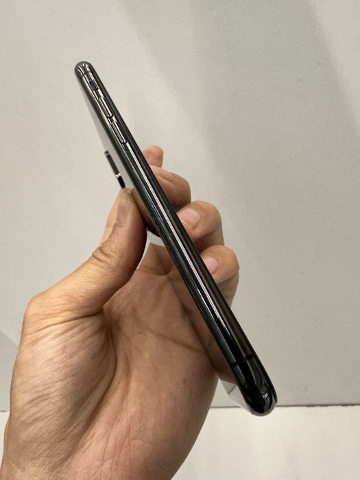 продам iphone x в хорошем состоянии