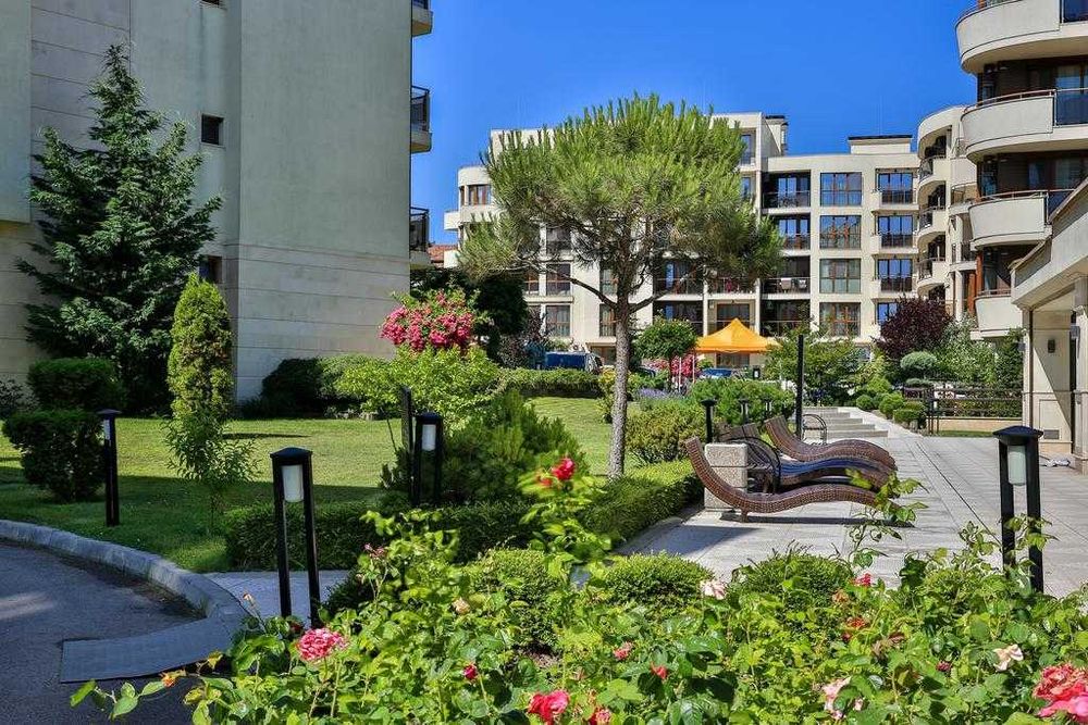 Продава се Четиристаен апартамент в с. Шкорпиловци, Област Варна - 201 кв.м за 1100 €/кв.м - Снимка #23