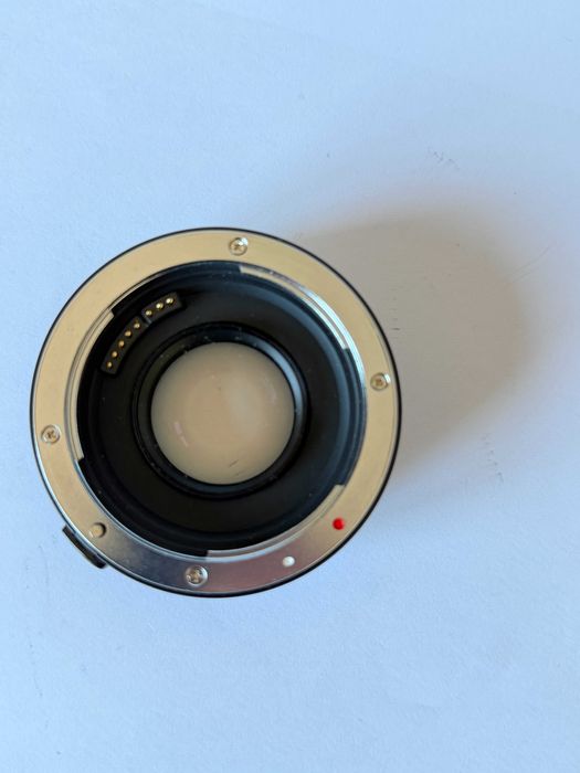 Pachet Foto: Sigma 18-35mm f/1.8 Art + Speedbooster Viltrox EF-M2 II