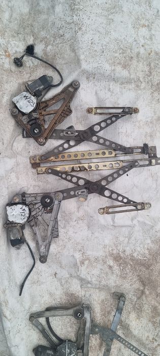 Продаю стеклоподъёмник w 123 w 126 w 124