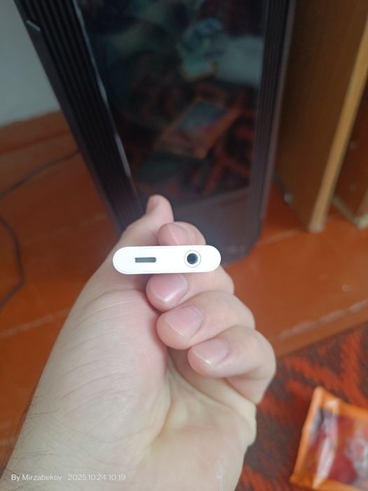 Apple Belkin Lightning Audio + Charge RockStar