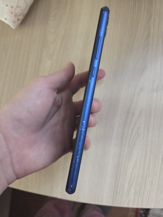 Продам телефон HONOR 8X