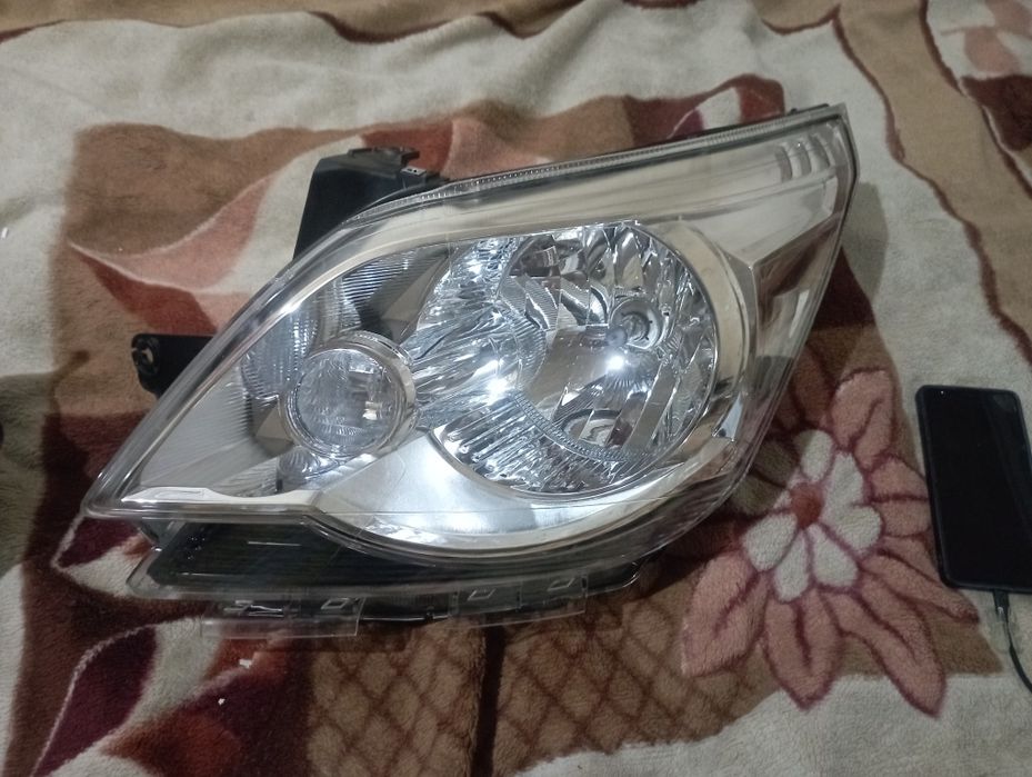 Фары  на Шевроле  кобальт