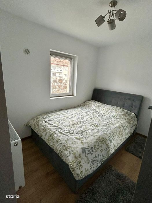 Proprietar închiriez ap.2 camere, Ion Minulescu, balcon închis