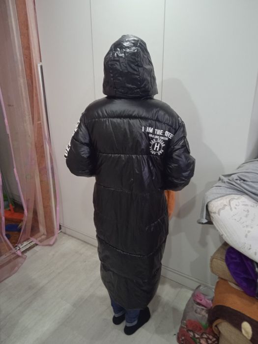 Продам куртку женскую