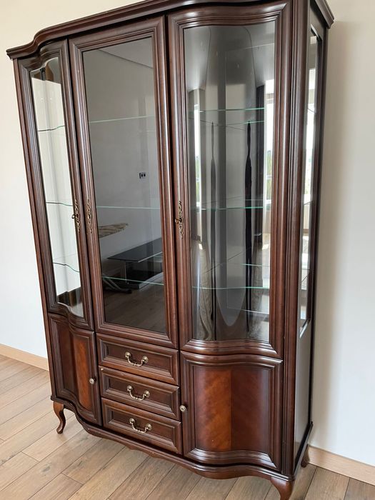 Сервант для посуды