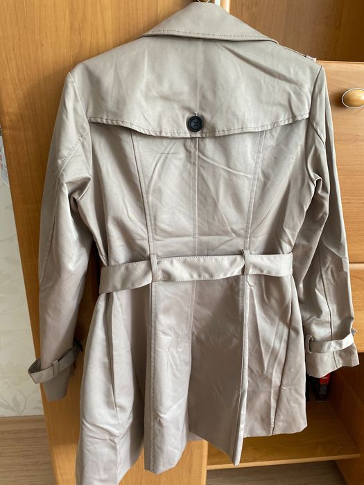 Тренч палто бежево
