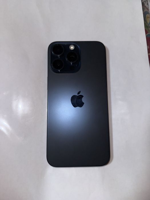 Продаю айфон 15 про макс