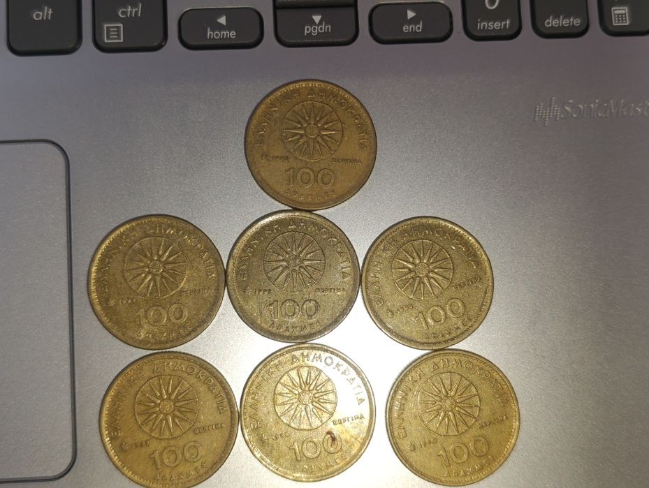 Старинни монети от 1990г