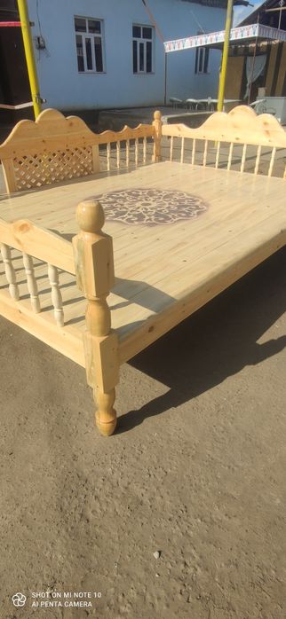 Kravat suri sotiladi