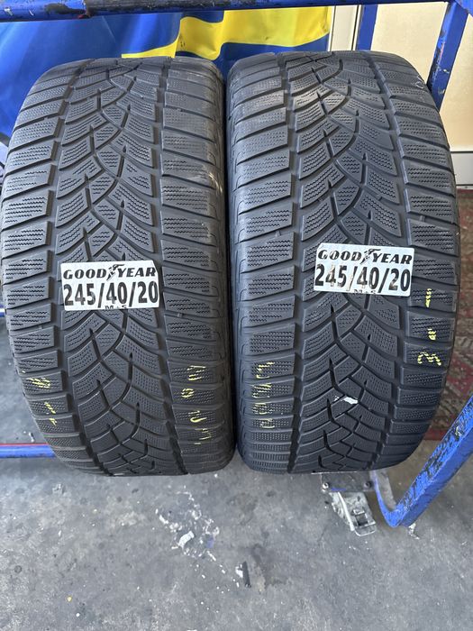 245/40/20 Good Year M+S