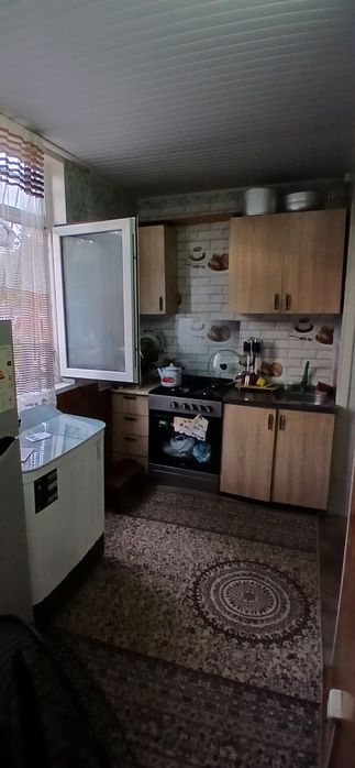 Chirchiq srochna 2xon + 3 xona uy 2mikrayon