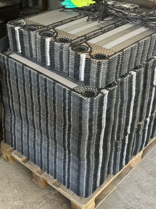 Продам теплообменник и комплектующие