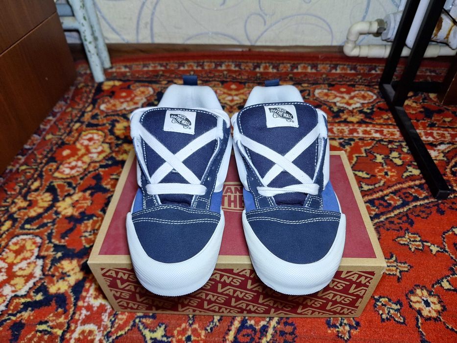Продаются кеды VANS