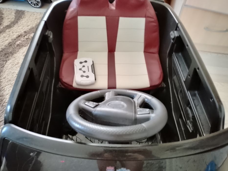 Продам детский автомобиль