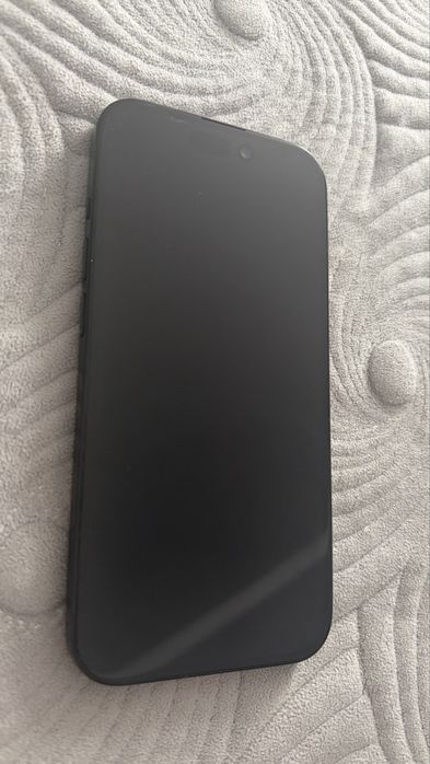 Продам Apple 15