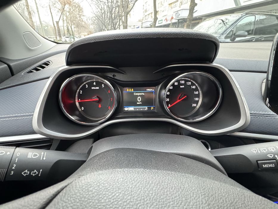 Tracker 2 Premier Plus full