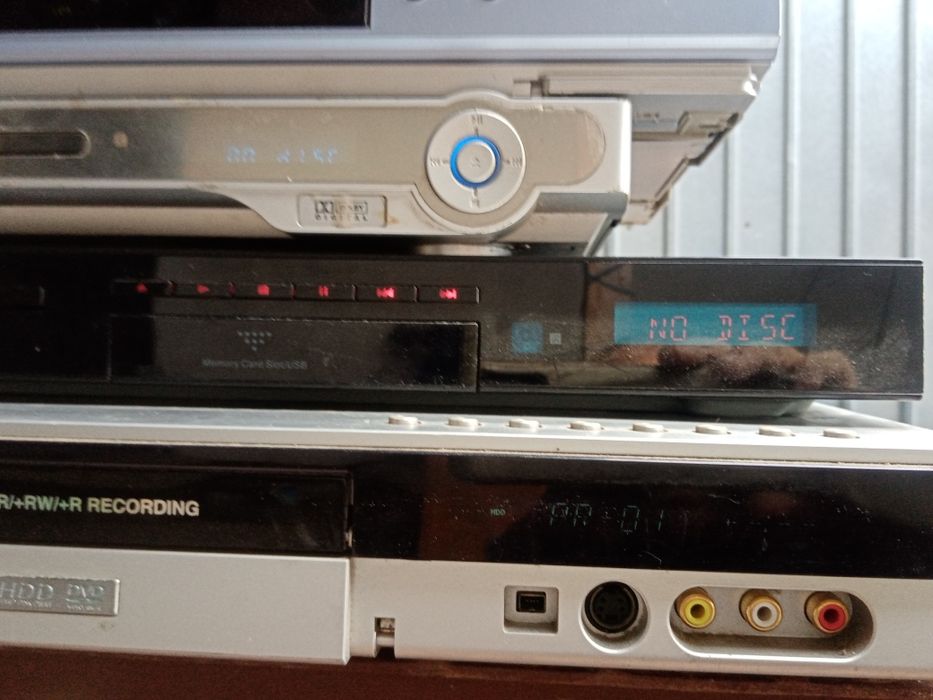 Dvd playere și VHS playere