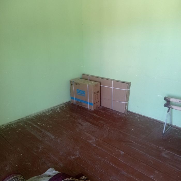 Tikuv mashinasi sotiladi