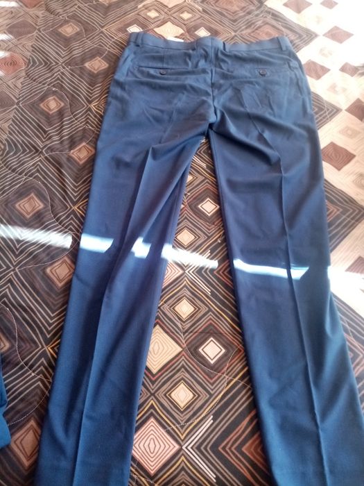 Продавам костюм Mango