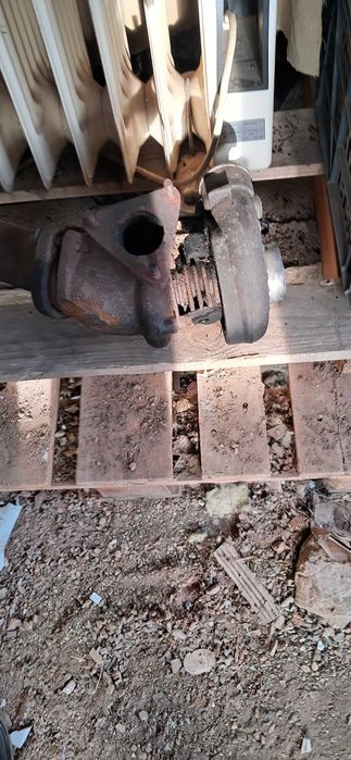 Продавам турбина за Мерцедес Спринтер 412,312