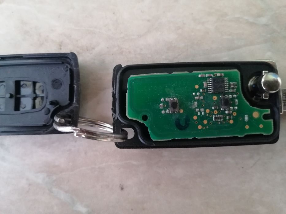 Ключ за Peugeot, с платка