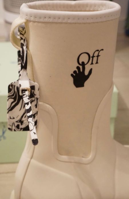 Ghete off white marimea 38