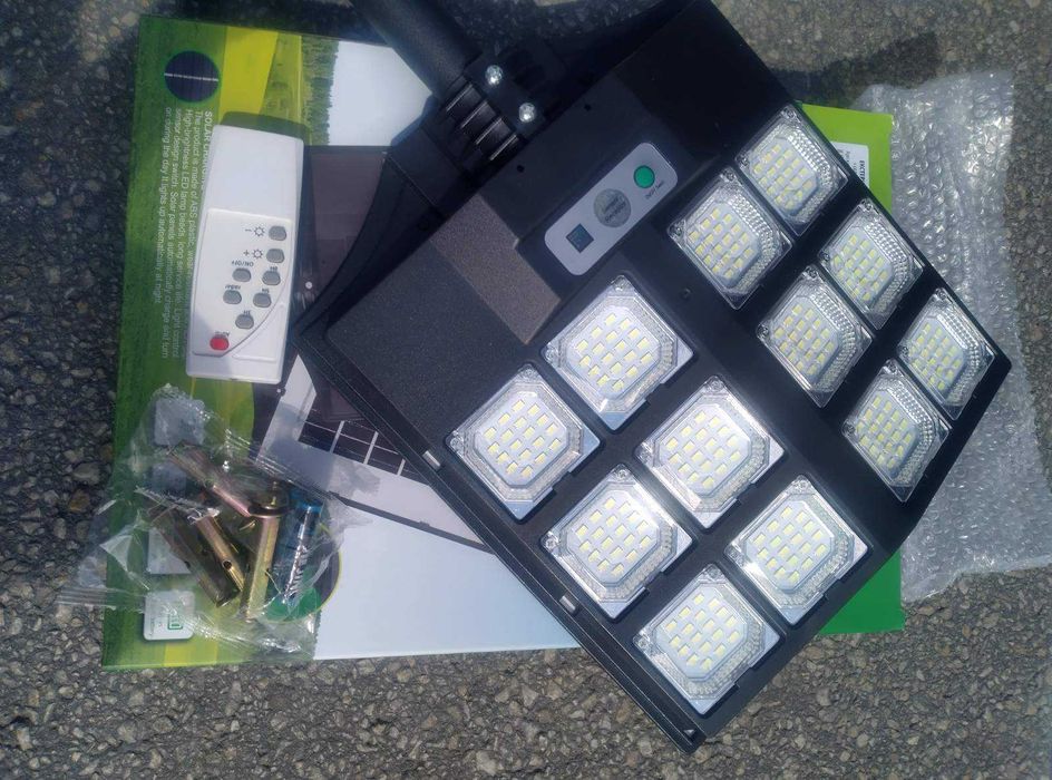 Соларен LED прожектор 200W – мощна светлина, дистанционно и сензор