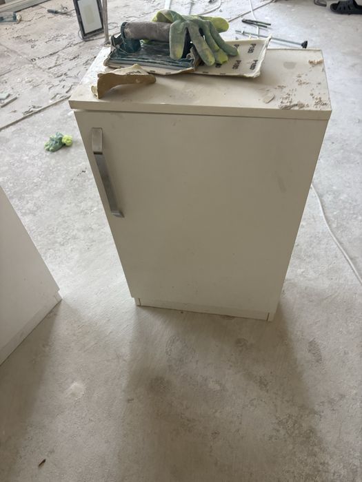 Продам шкаф в кол-ве 2 шт
